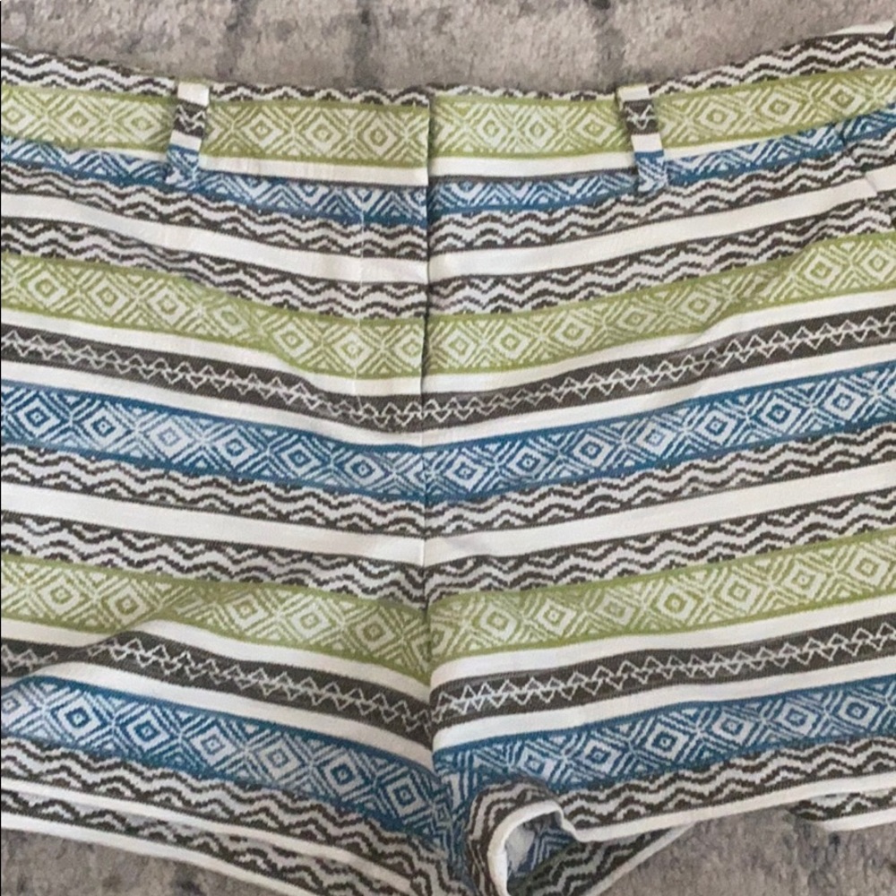 Loft linen shorts